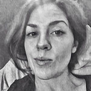 Meet your Posher, Brittney